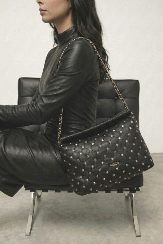Bolso Saco Soft Tachuelas NC Noco Negro - Imagen 2