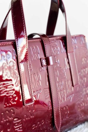 Bolso tote charol logo Agatha Ruiz de la Prada Burdeos