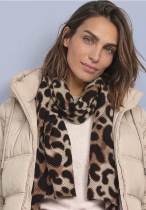 Bufanda con pliegues y estampado de leopardo street one