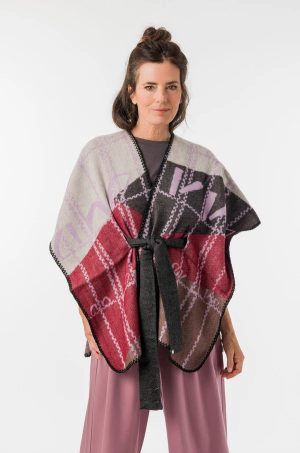 Poncho con cinturón estampado Iron Anekke