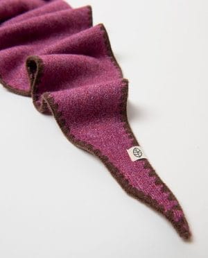 Bandana de punto triangular rosa Surkana