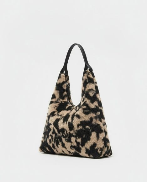Bolso de hombro de pelo estampado negro Surkana - Imagen 4