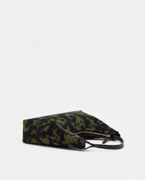 Bolso de hombro de pelo estampado kaki Surkana - Imagen 2