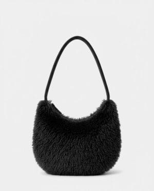 Bolso de hombro de pelo media luna Negro Surkana