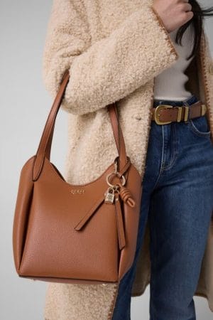 Bolso tipo cubo Melody Marrón Claro Guess