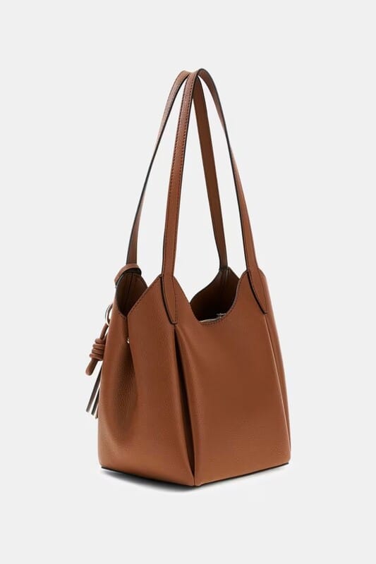 Bolso tipo cubo Melody Marrón Claro Guess - Imagen 4