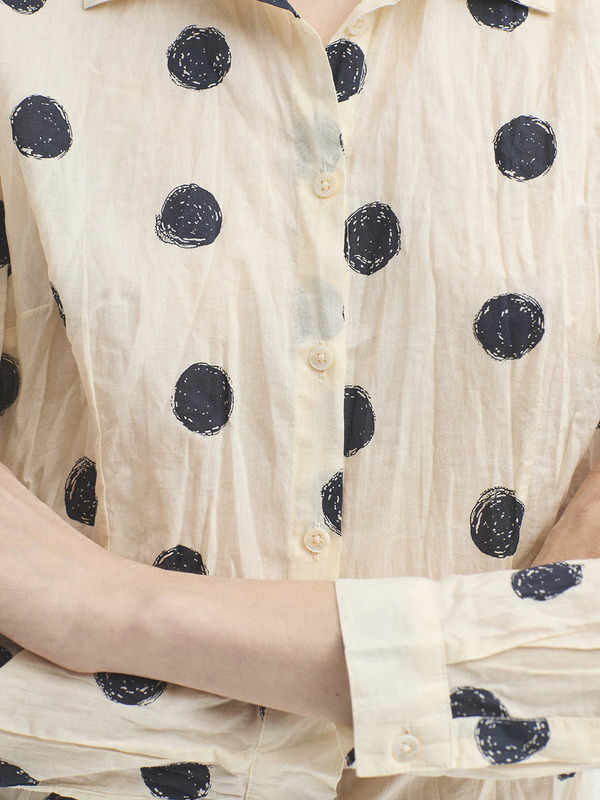 Camisa básica #99 Brush Dot Crudo Nice Things - Imagen 3