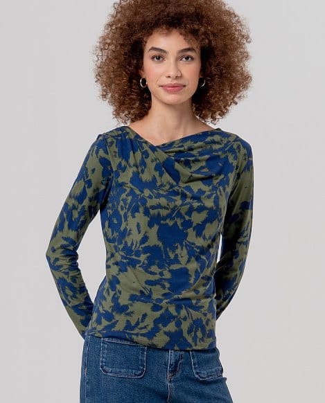 Camiseta de cuello asimétrico estampada Marino Surkana