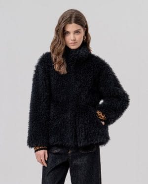 Chaquetón de pelo con cuello alto Negro Surkana