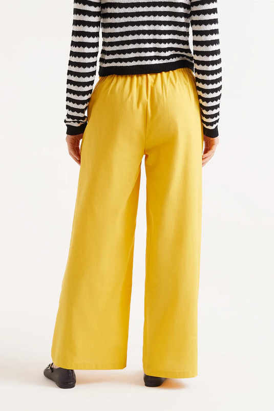 Pantalón Compañia Fantástica Recto Botones Amarillo - Imagen 3