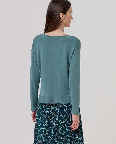 Jersey de escote de pico de viscosa Verde Empolvado Surkana - Imagen 2