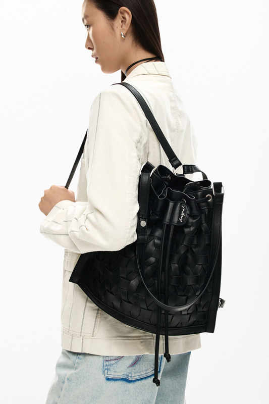 Mochila Desigual trenzada negra - Imagen 7