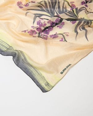 Pañuelo de seda estampado floral oriental Crudo Surkana