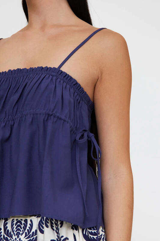 Top de tirantes fluidos navy blue Wild Pony - Imagen 4