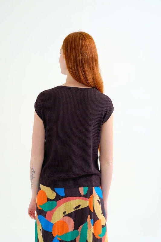 Top punto Compañia fantastica negro - Imagen 4